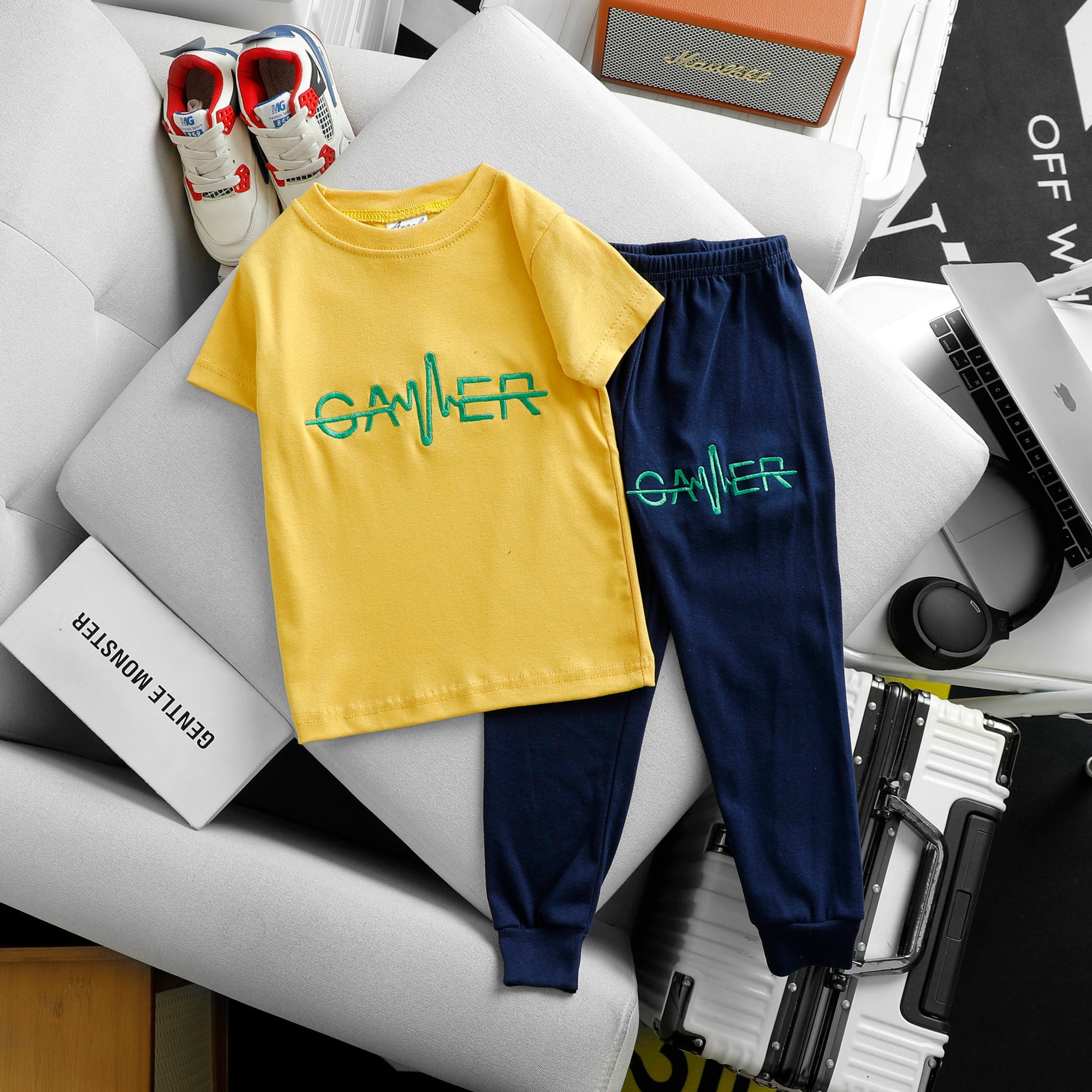 Plain Pyjamas Unisex up till 16