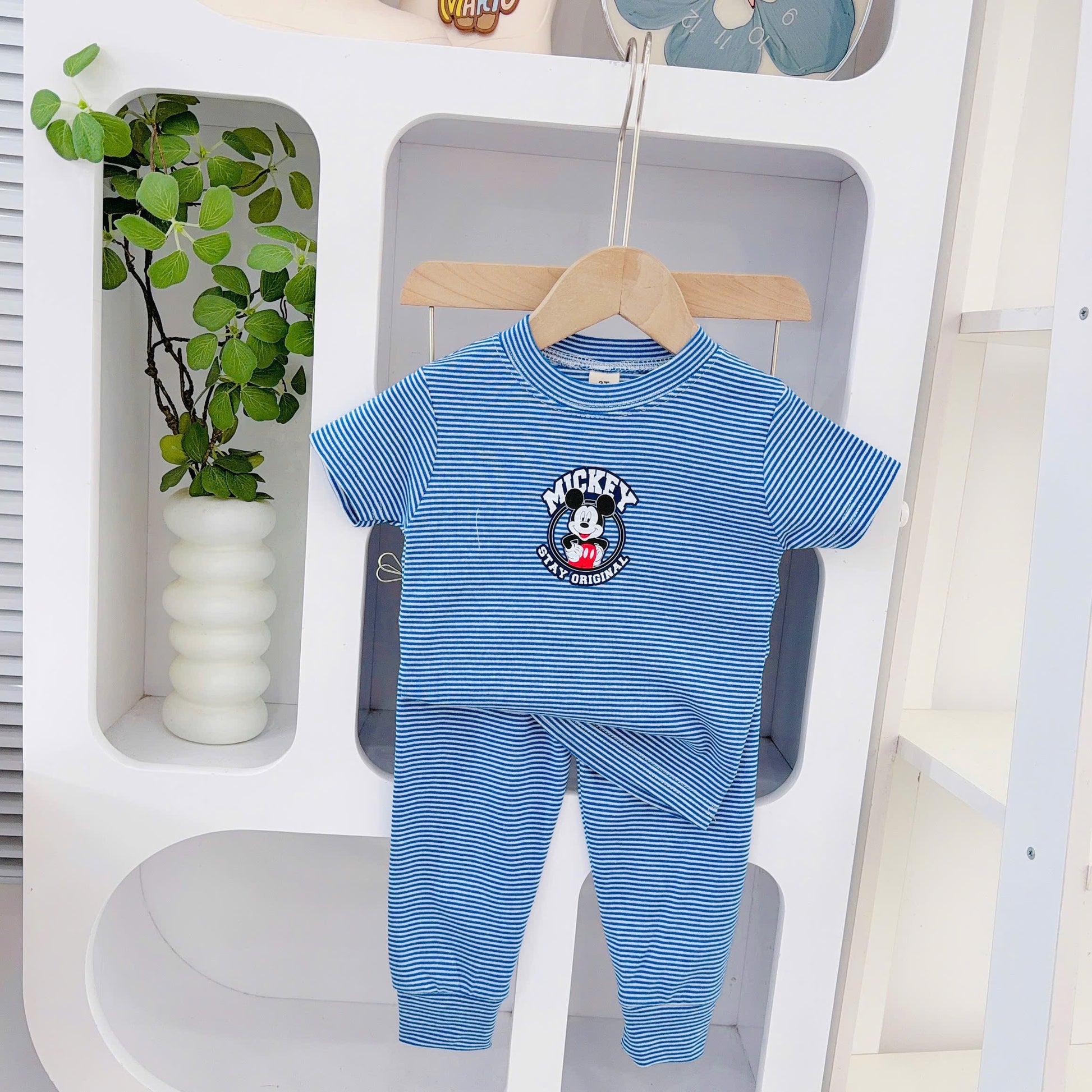 Short Sleeves Pyjamas With Embroidery