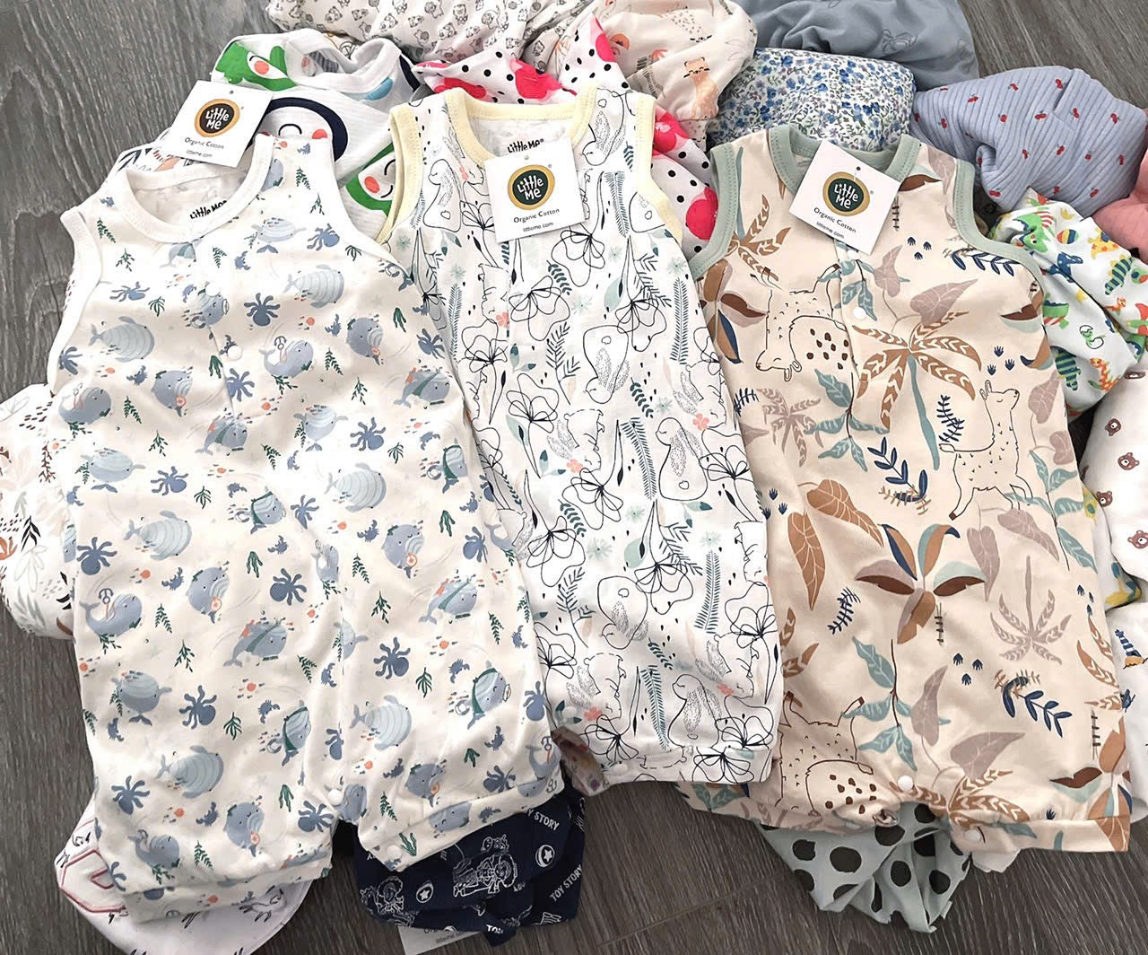 Sleeveless Authentic Gap Flatleg