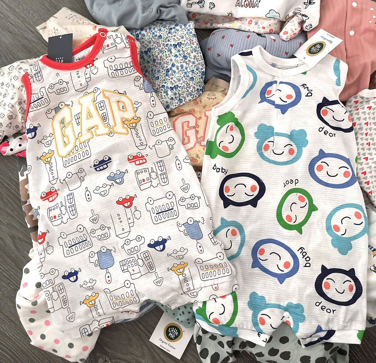 Sleeveless Authentic Gap Flatleg