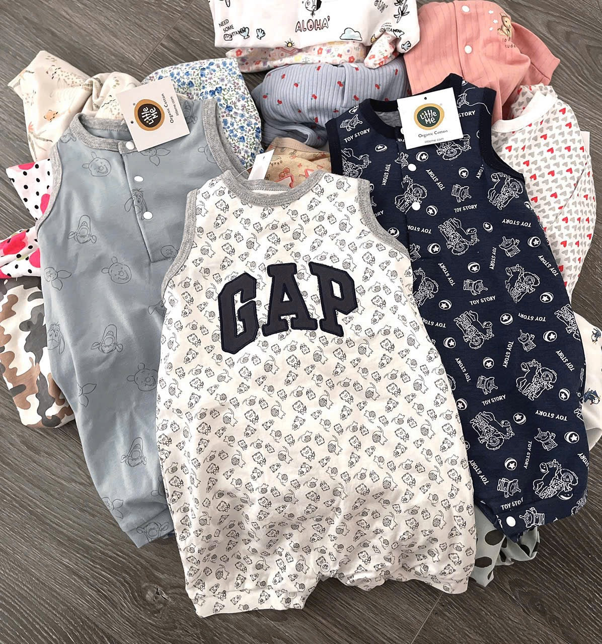 Sleeveless Authentic Gap Flatleg