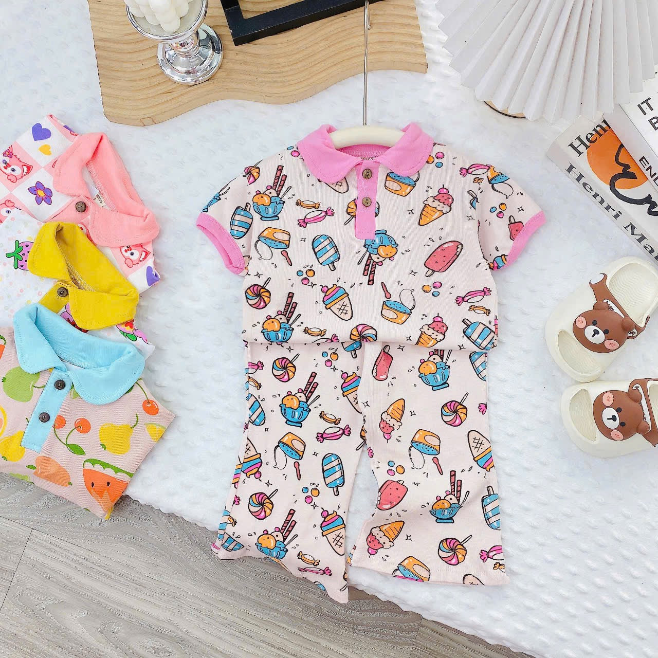 Short Sleeves Bell Bottom Girls Pyjamas