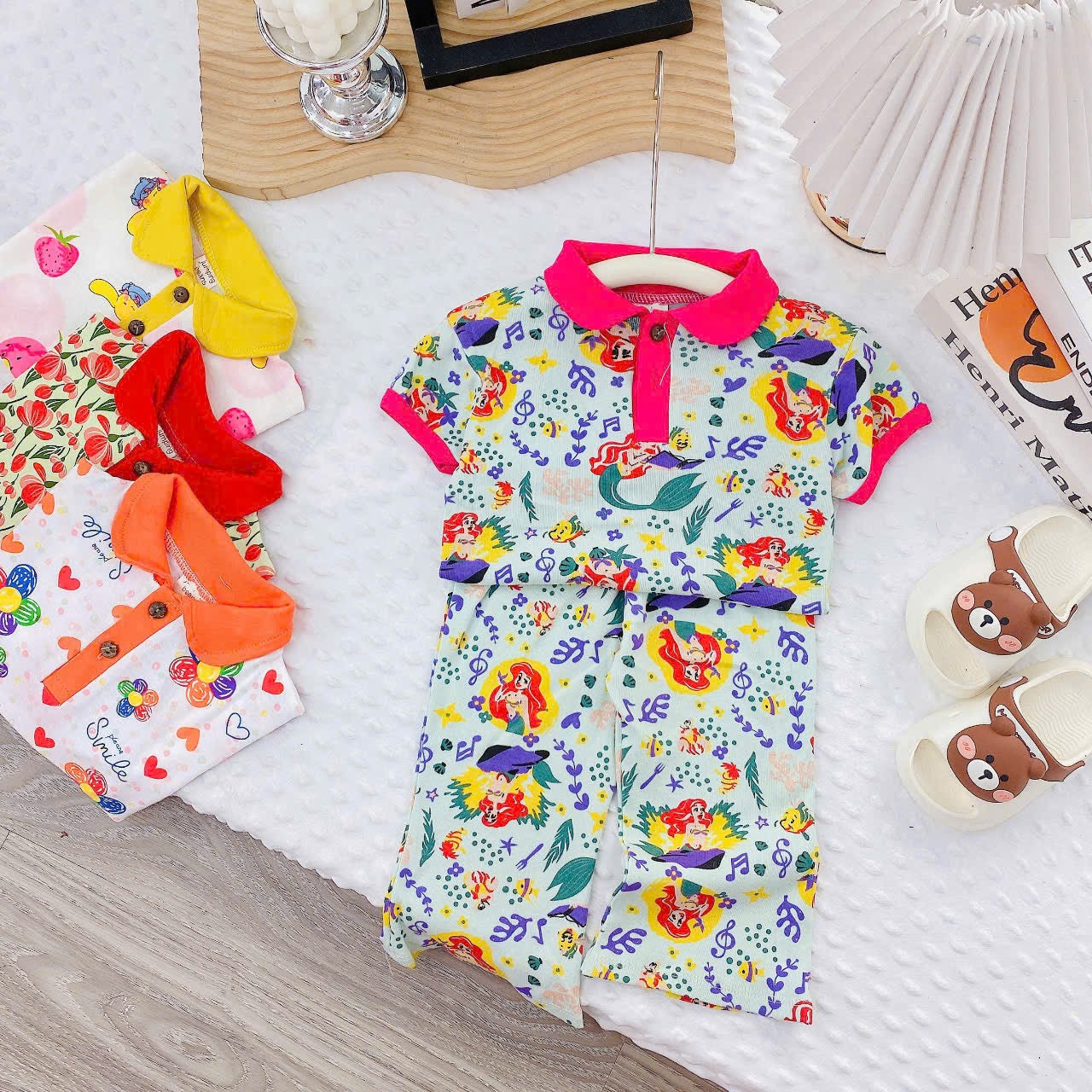 Short Sleeves Bell Bottom Girls Pyjamas