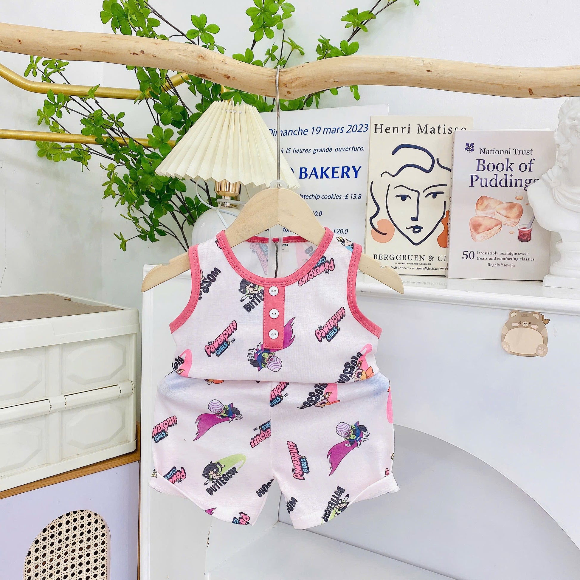 Yuzzin Sleeveless Playset with Button Detailed