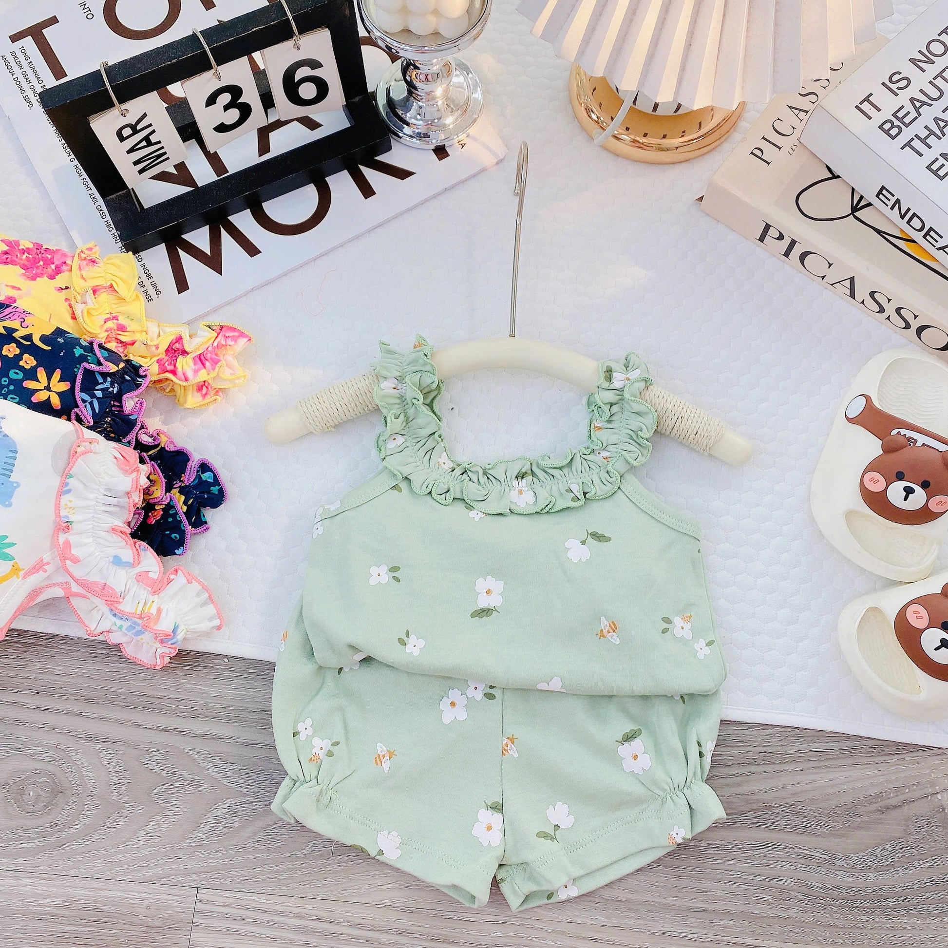 Jumping Beans Sleeveless Playsets