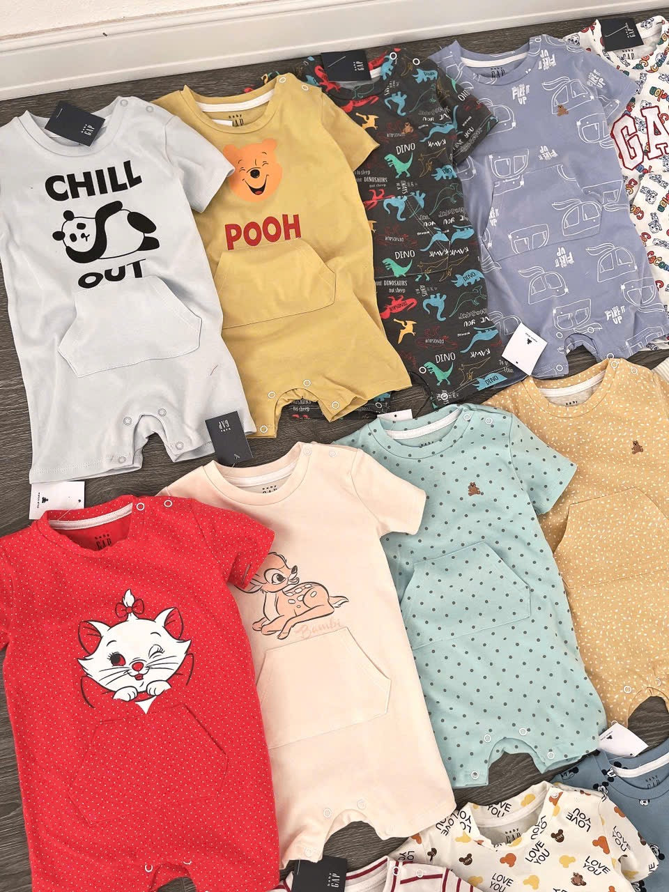 Authentic Gap Flatleg with Kangaroo Pouch