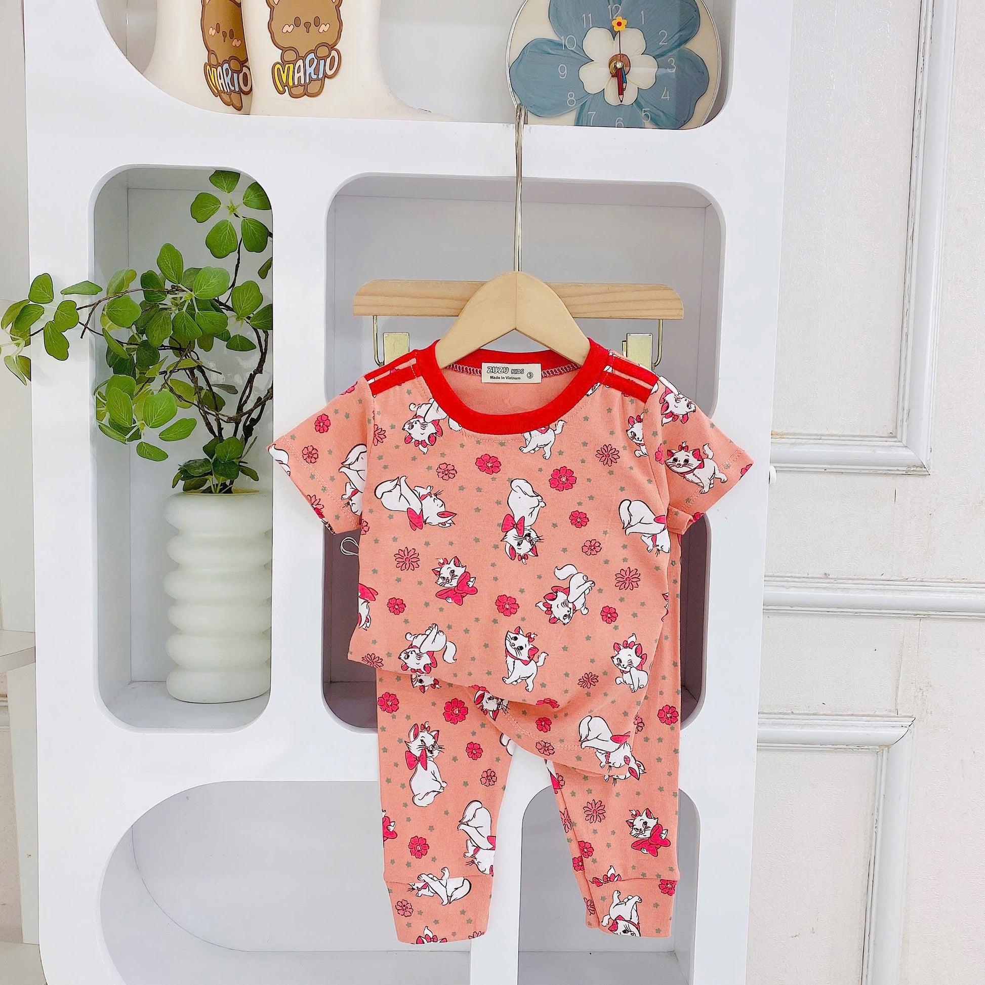 Zuzu Short Sleeves Long Pants Pyjamas