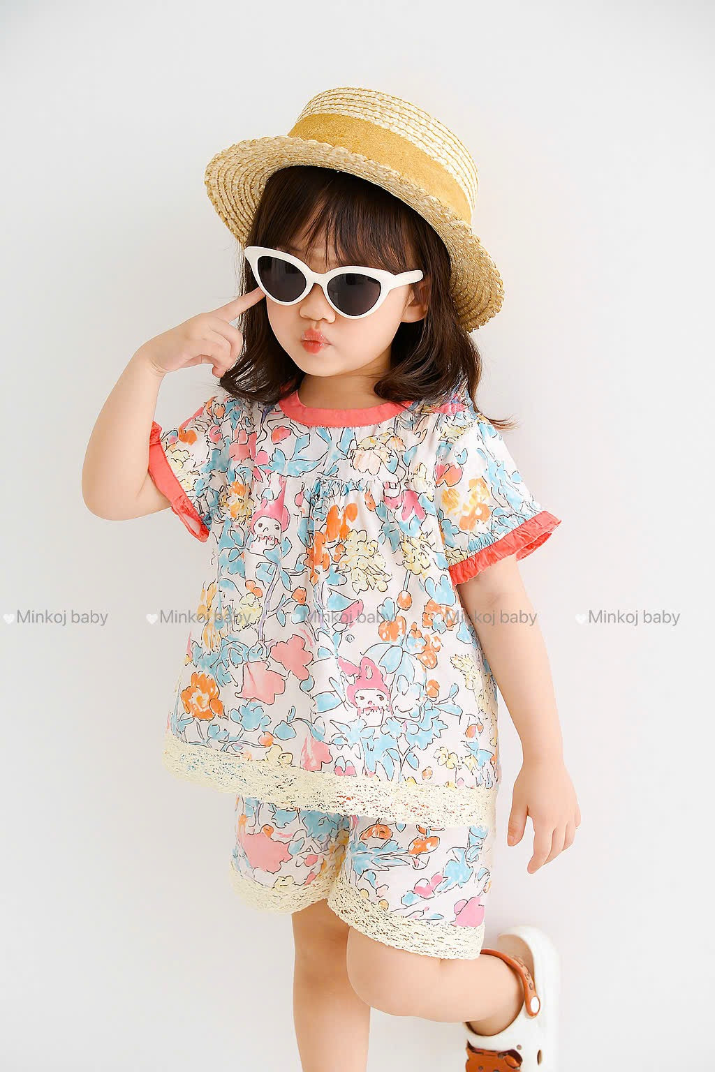 Minky Mom Girls With Big Sizes