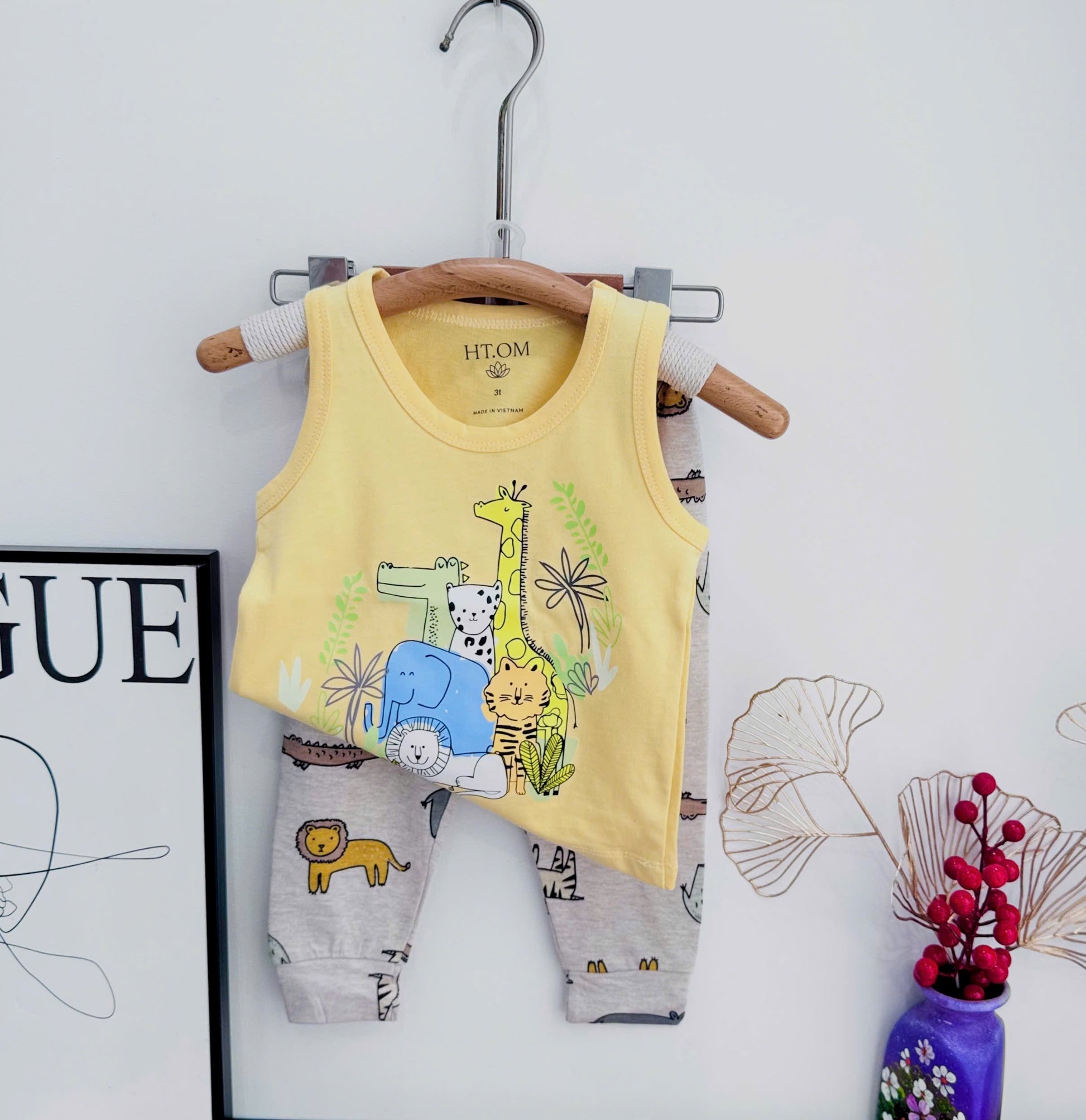 Sleeveless Printed Long Pants Set