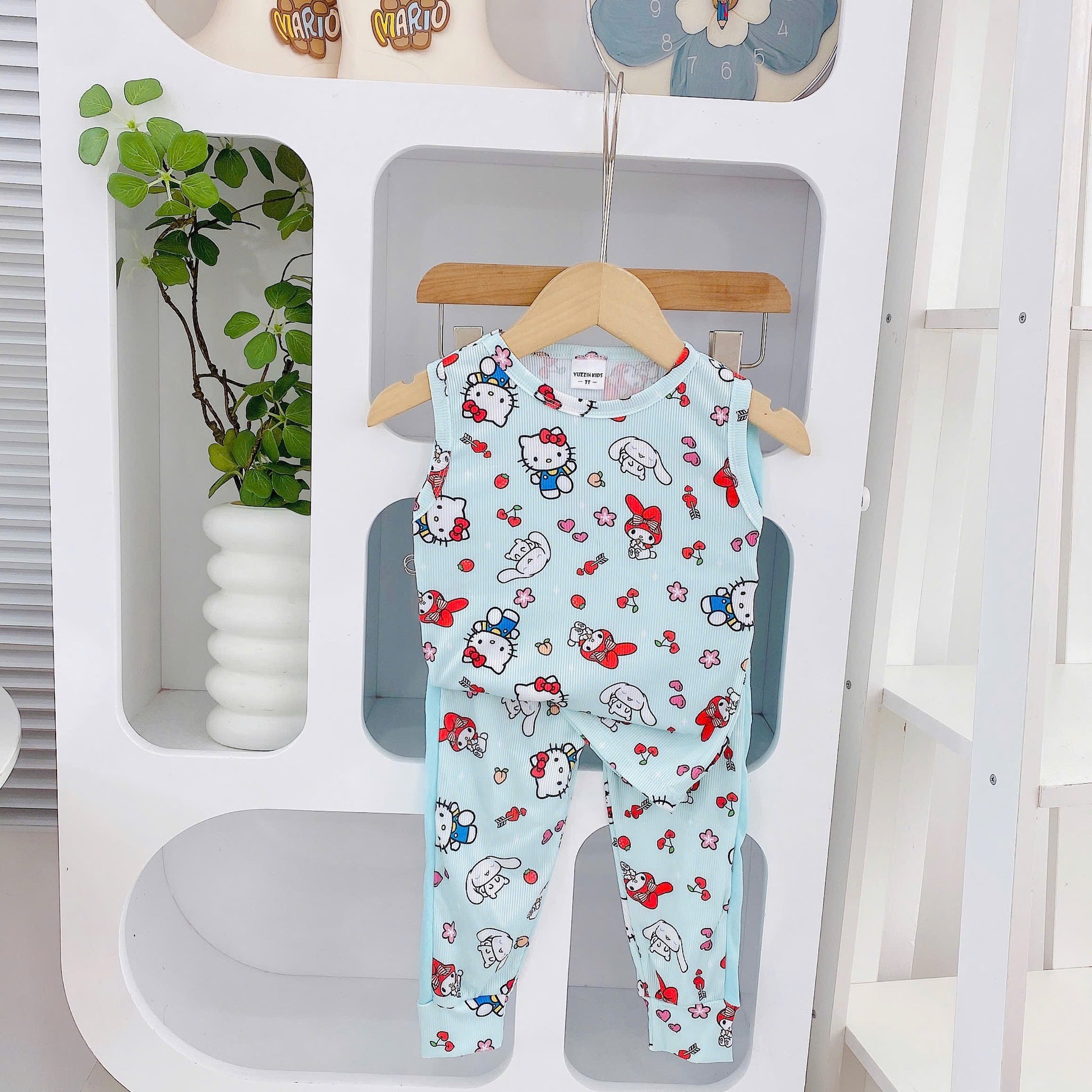 Sleeveless Longpants Yuzzin