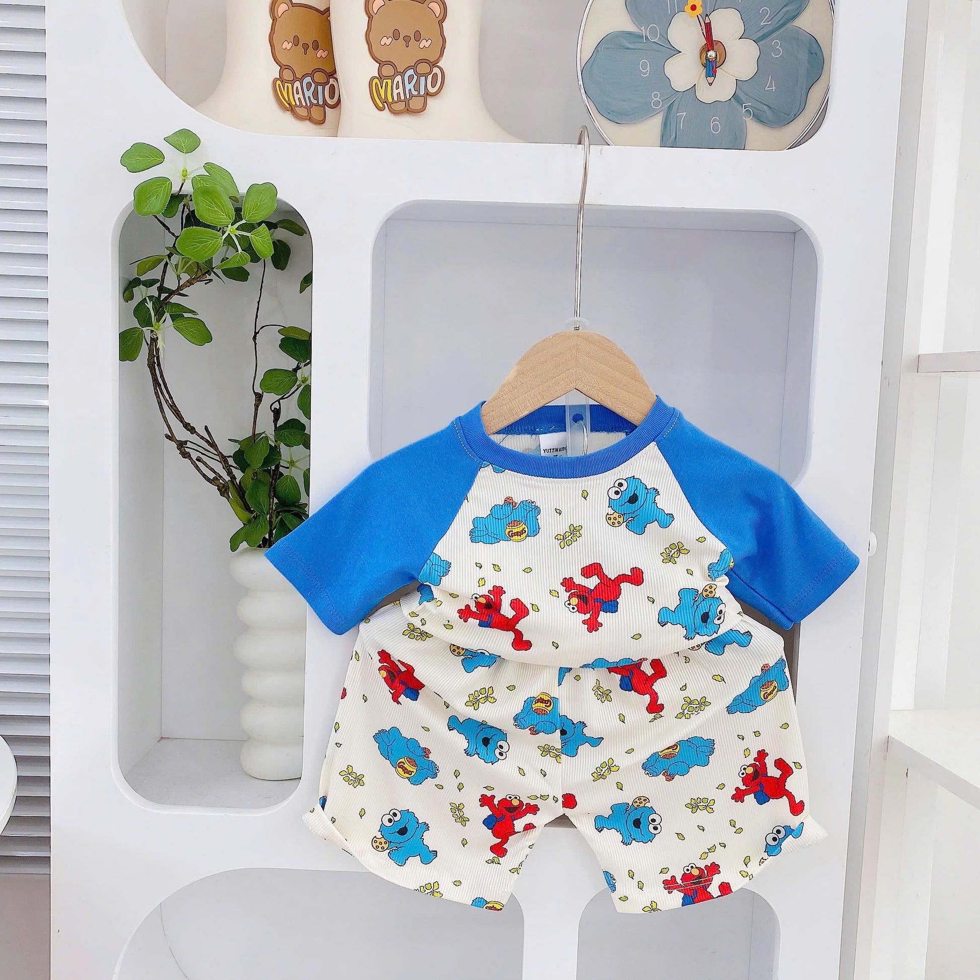 Yuzzin Two tone Outfits