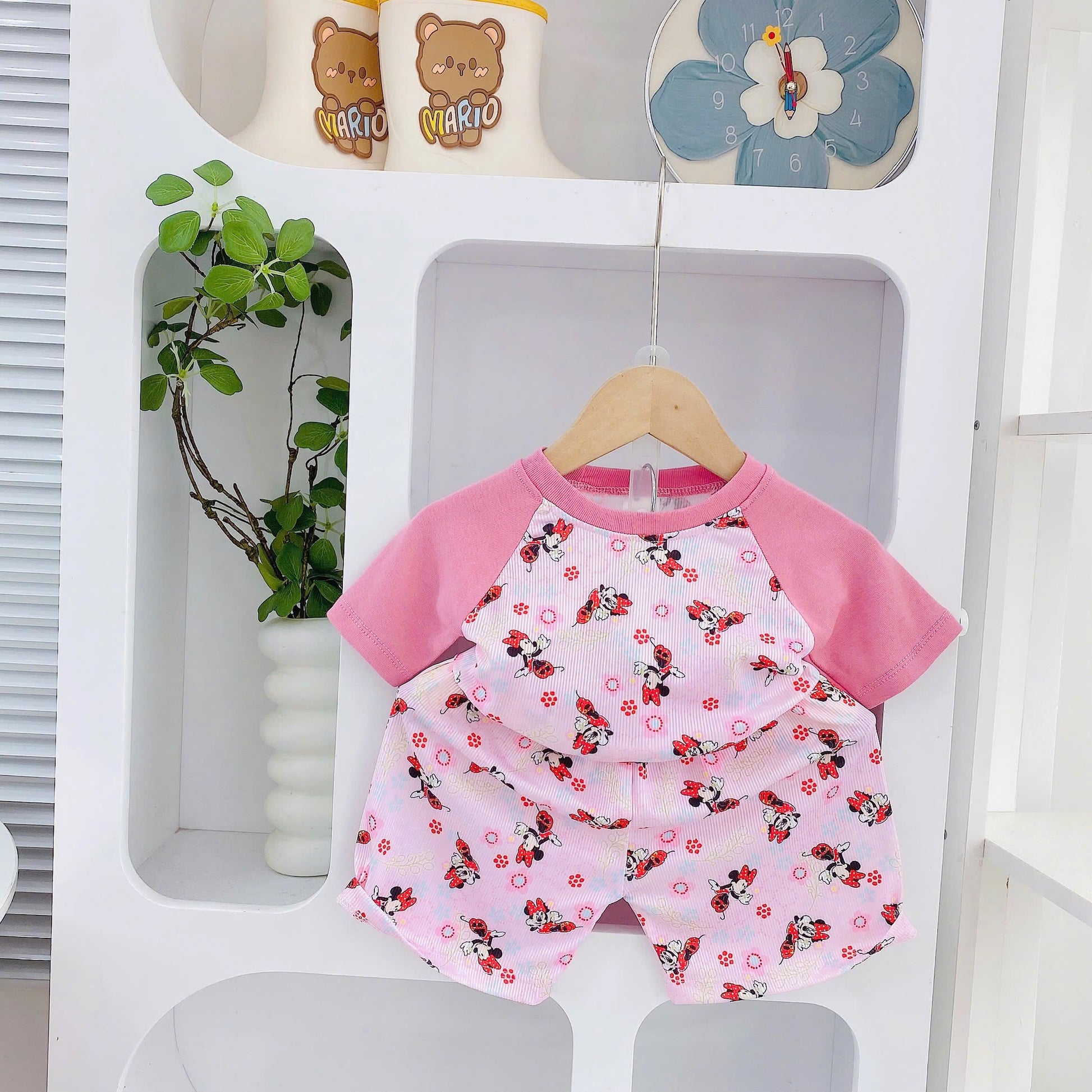 Yuzzin Two tone Outfits