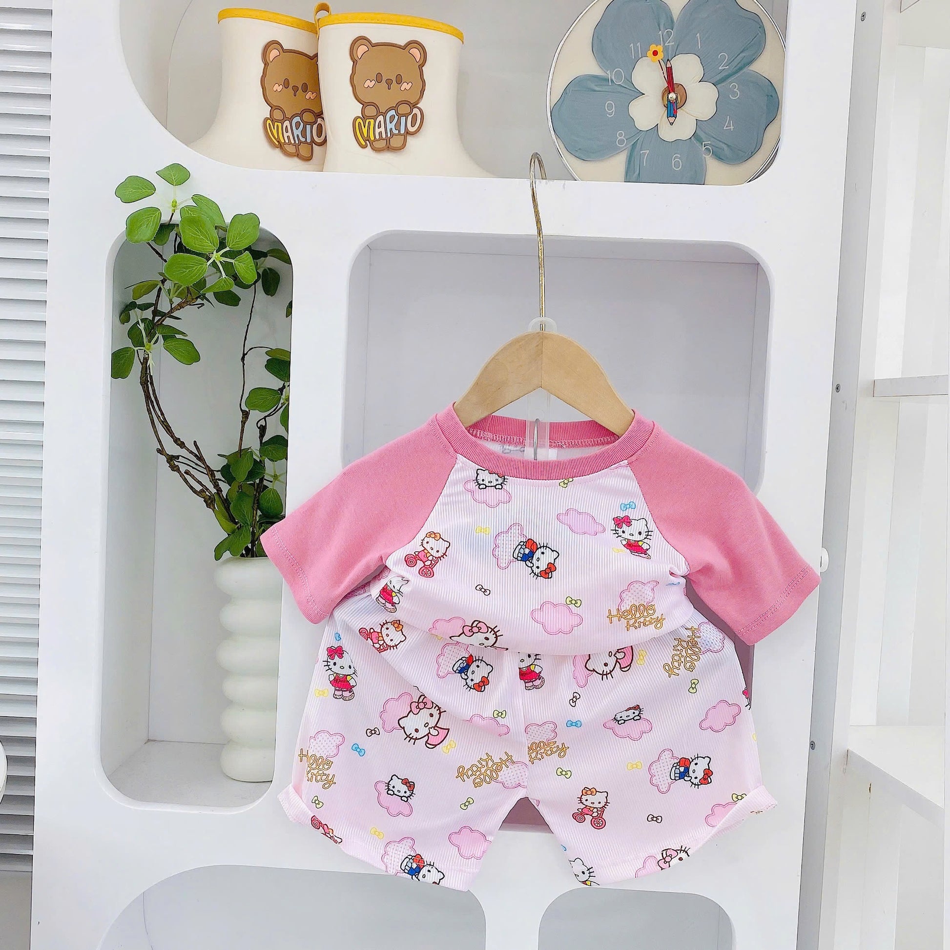 Yuzzin Two tone Outfits