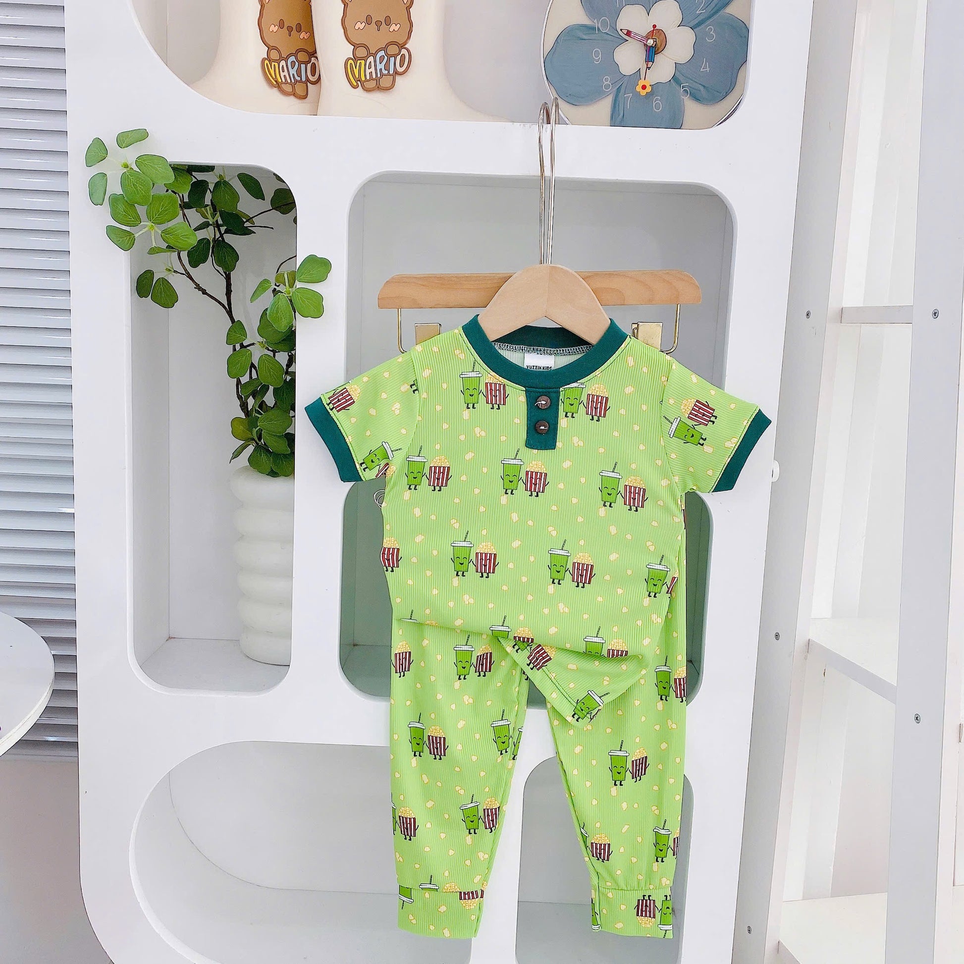 Yuzzin Pyjamas with Button detailed