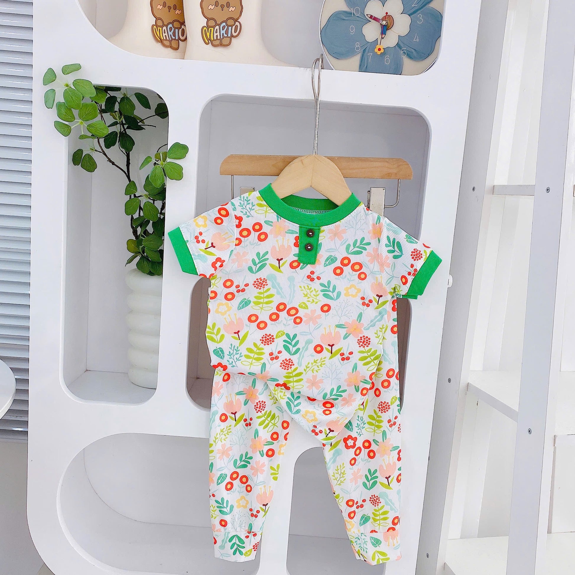 Yuzzin Pyjamas with Button detailed