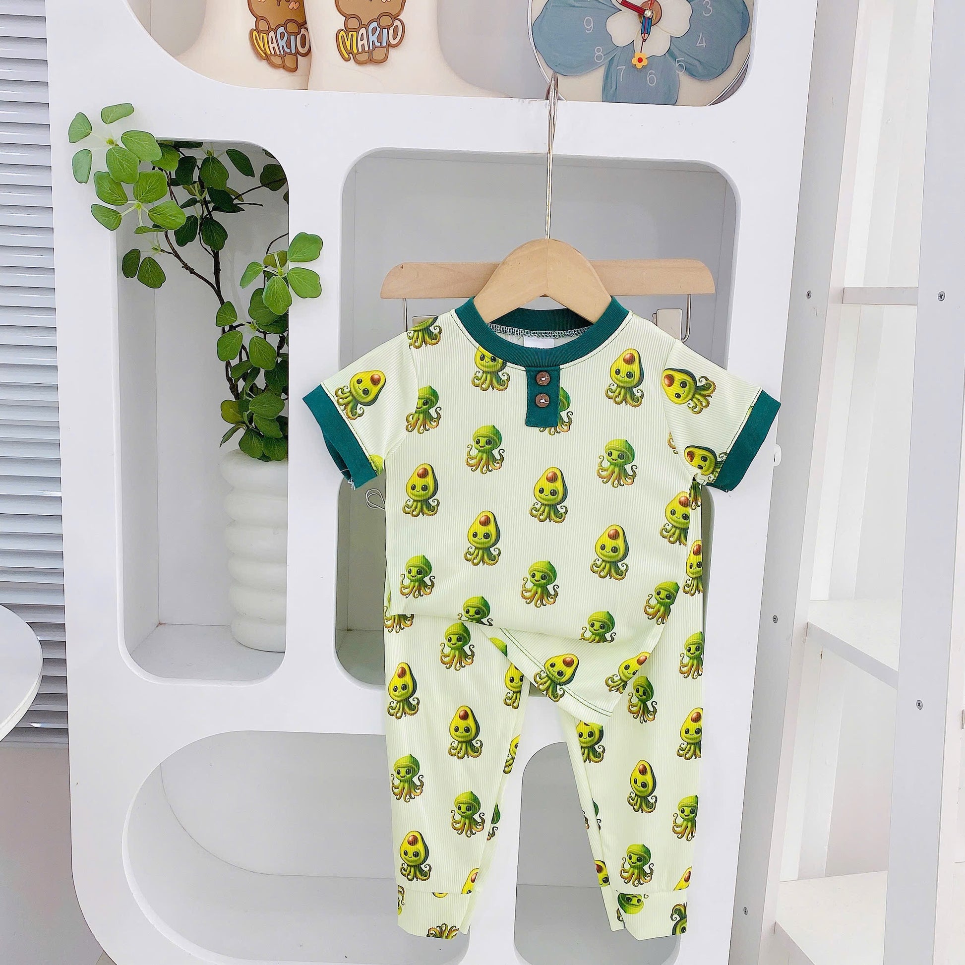 Yuzzin Pyjamas with Button detailed